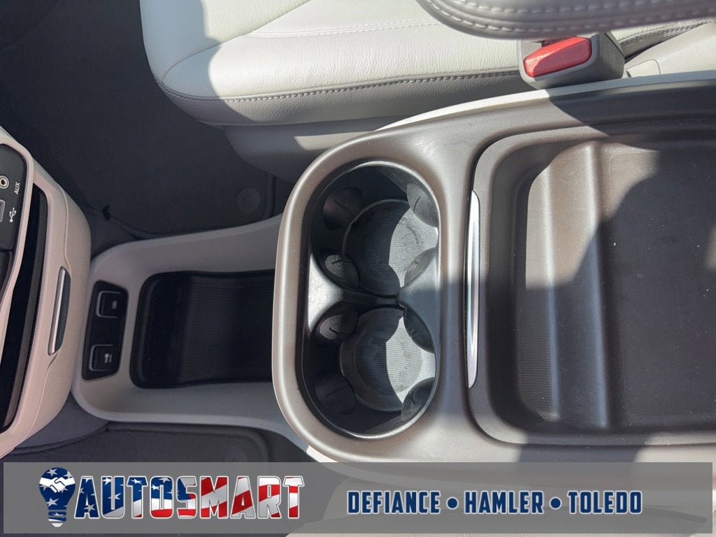 2017 Chrysler Pacifica Touring-L