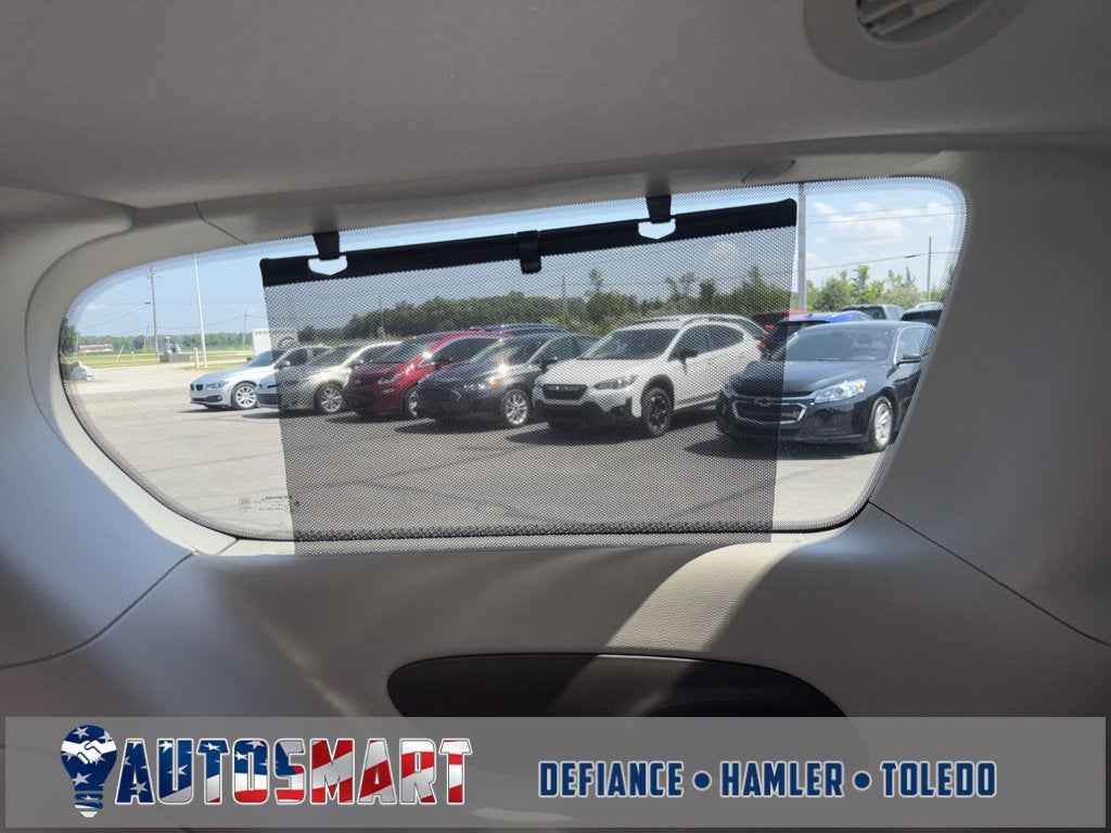 2017 Chrysler Pacifica Touring-L