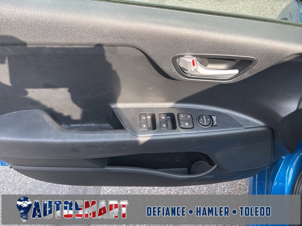 2022 Kia Rio 5-Door S