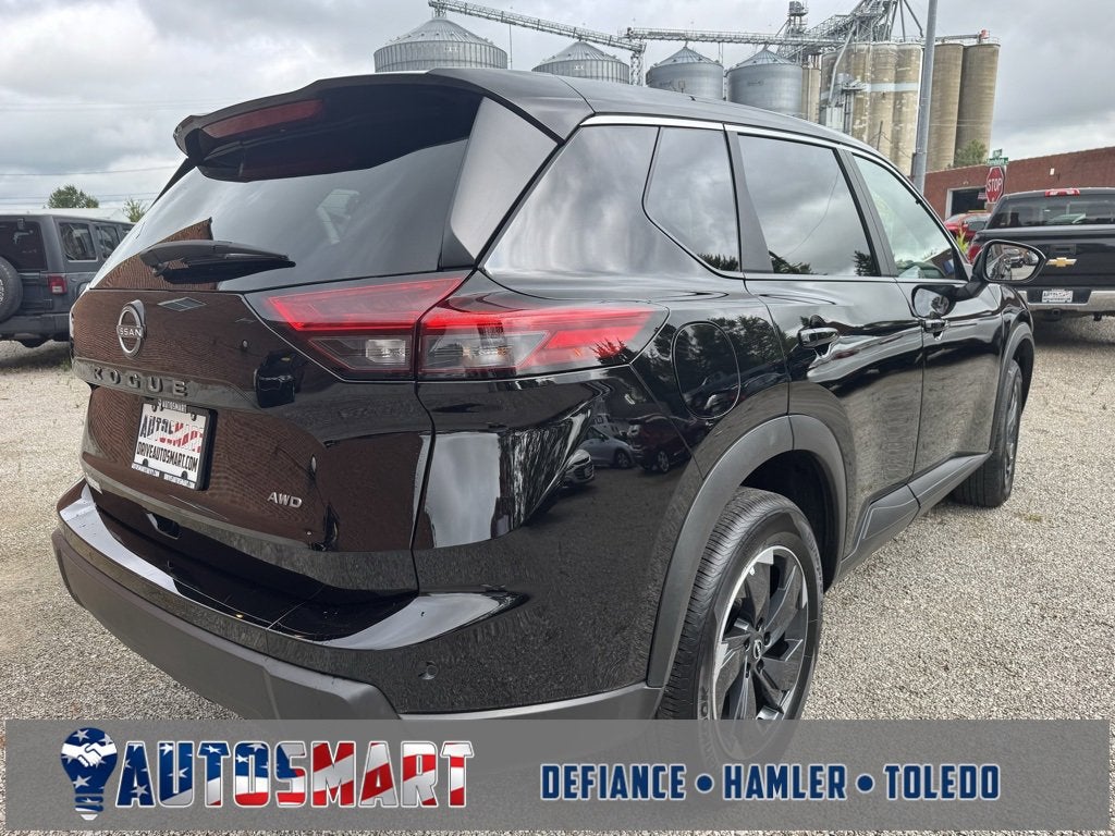 2025 Nissan Rogue SV