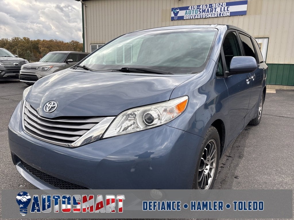 2016 Toyota Sienna XLE