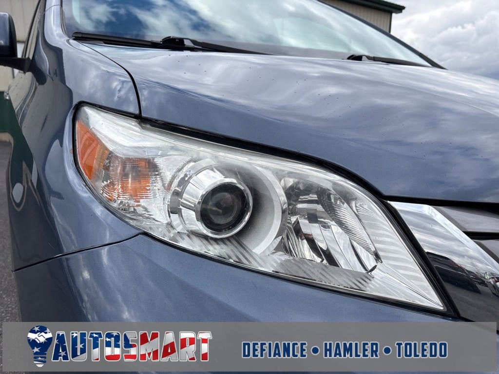 2016 Toyota Sienna XLE