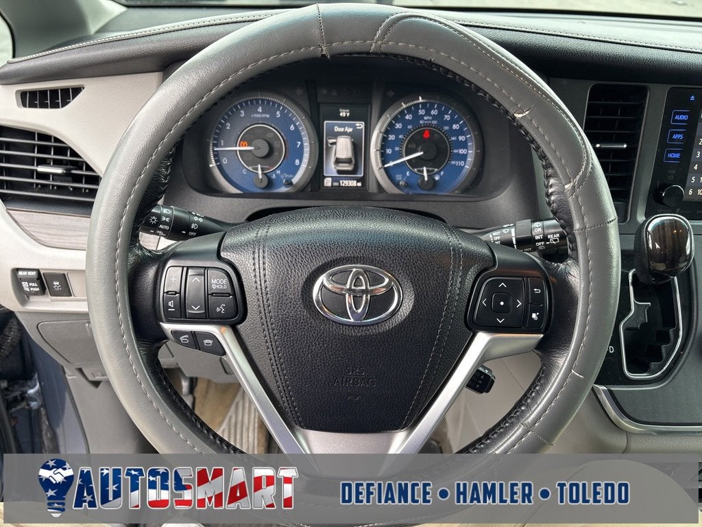 2016 Toyota Sienna XLE