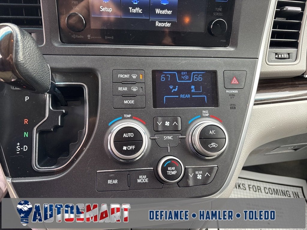 2016 Toyota Sienna XLE