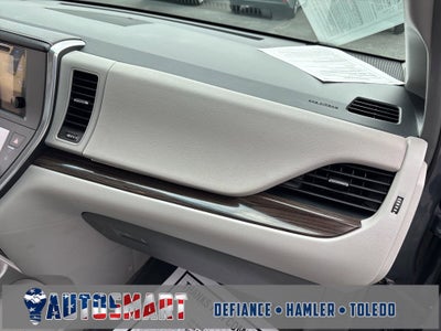 2016 Toyota Sienna XLE