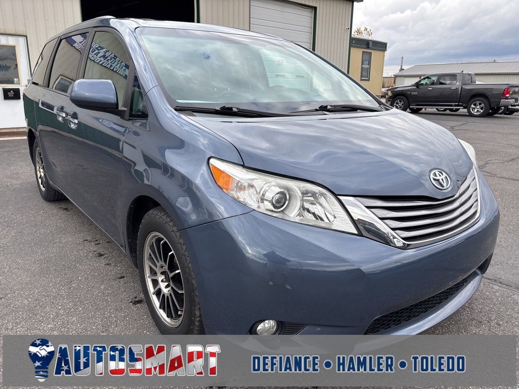 2016 Toyota Sienna XLE