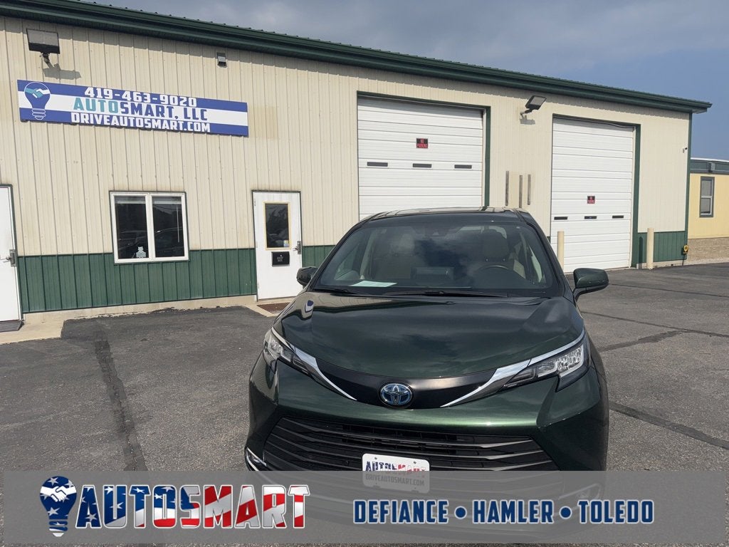 2023 Toyota Sienna XLE