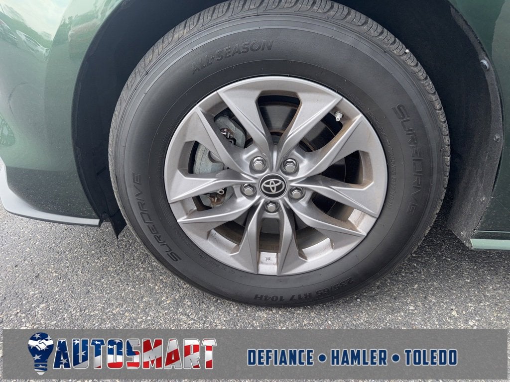 2023 Toyota Sienna XLE