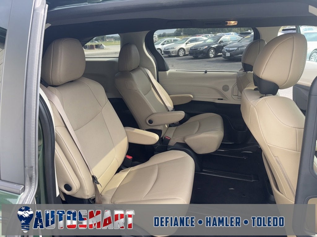 2023 Toyota Sienna XLE