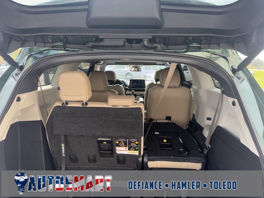 2023 Toyota Sienna XLE