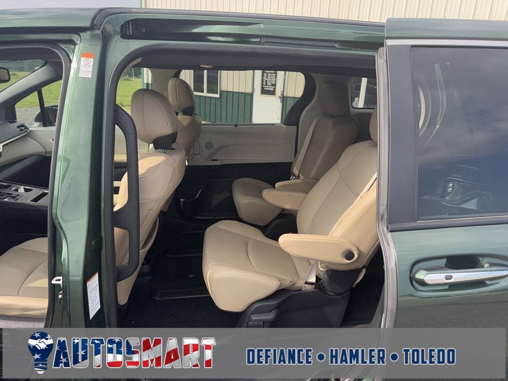 2023 Toyota Sienna XLE