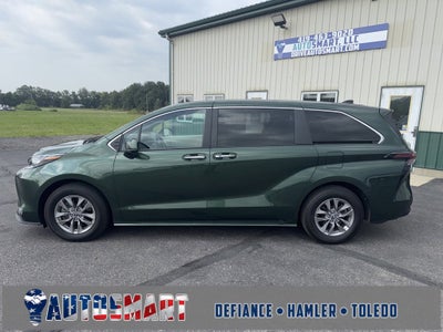 2023 Toyota Sienna XLE