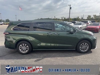 2023 Toyota Sienna XLE