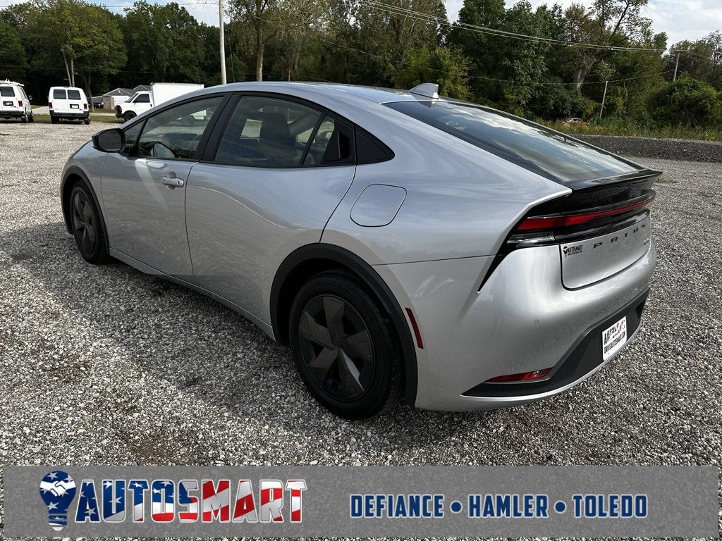 2024 Toyota Prius LE