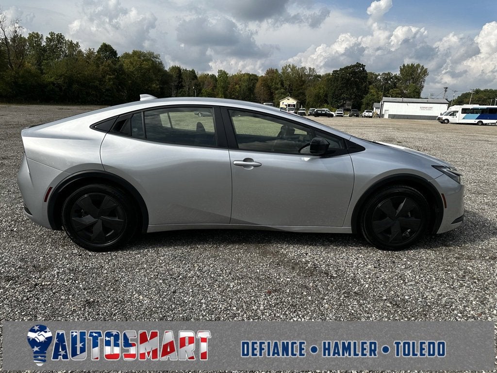 2024 Toyota Prius LE