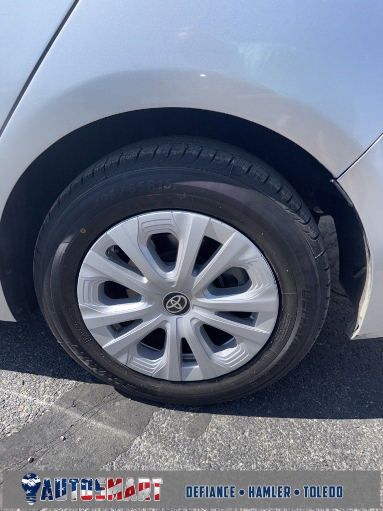 2019 Toyota Prius L Eco