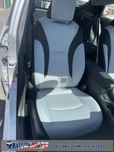 2019 Toyota Prius L Eco