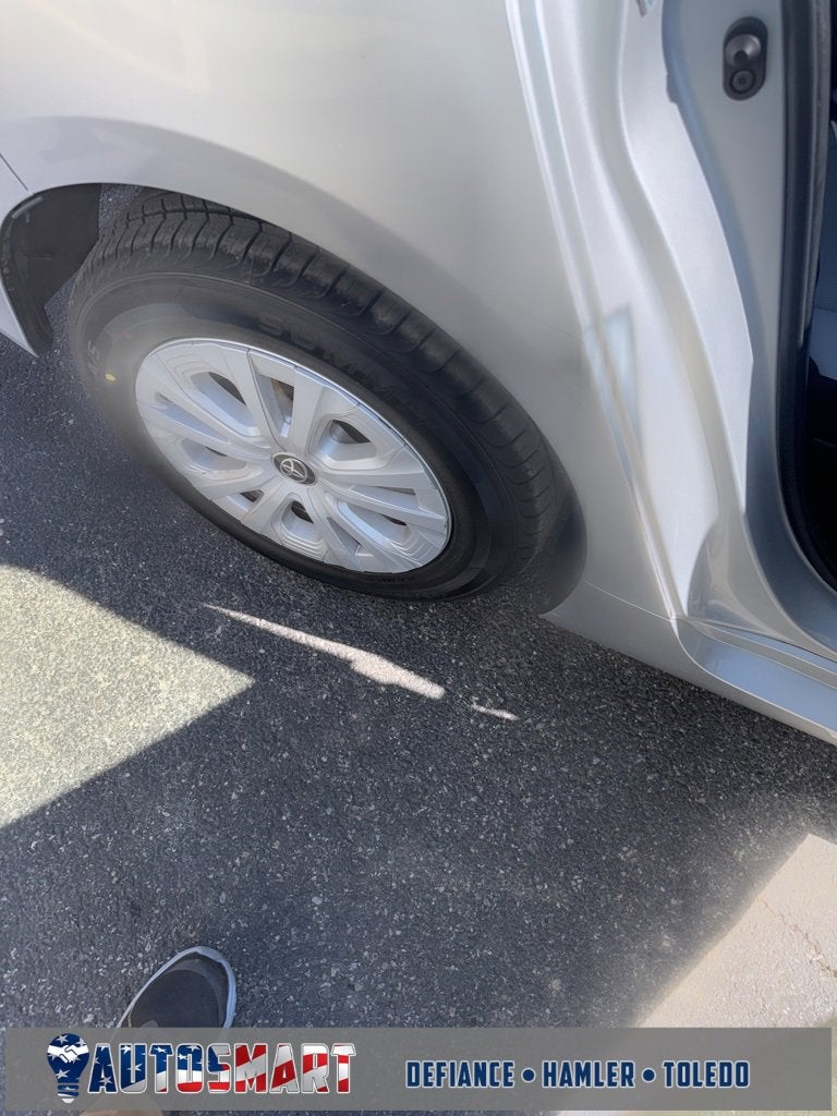 2019 Toyota Prius L Eco