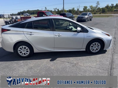 2019 Toyota Prius L Eco