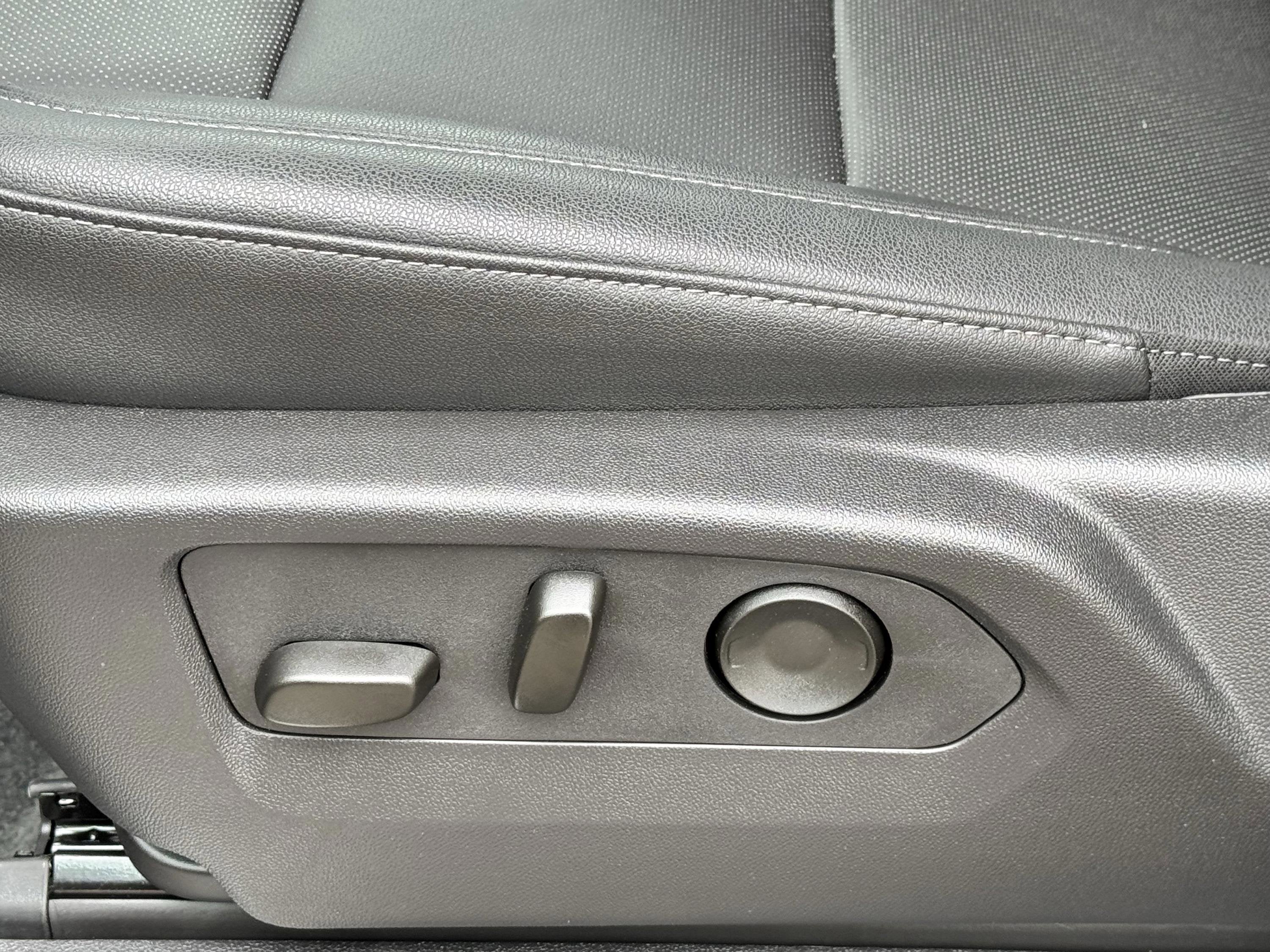 2025 Chevrolet Silverado 2500 HD LTZ - Photo 12