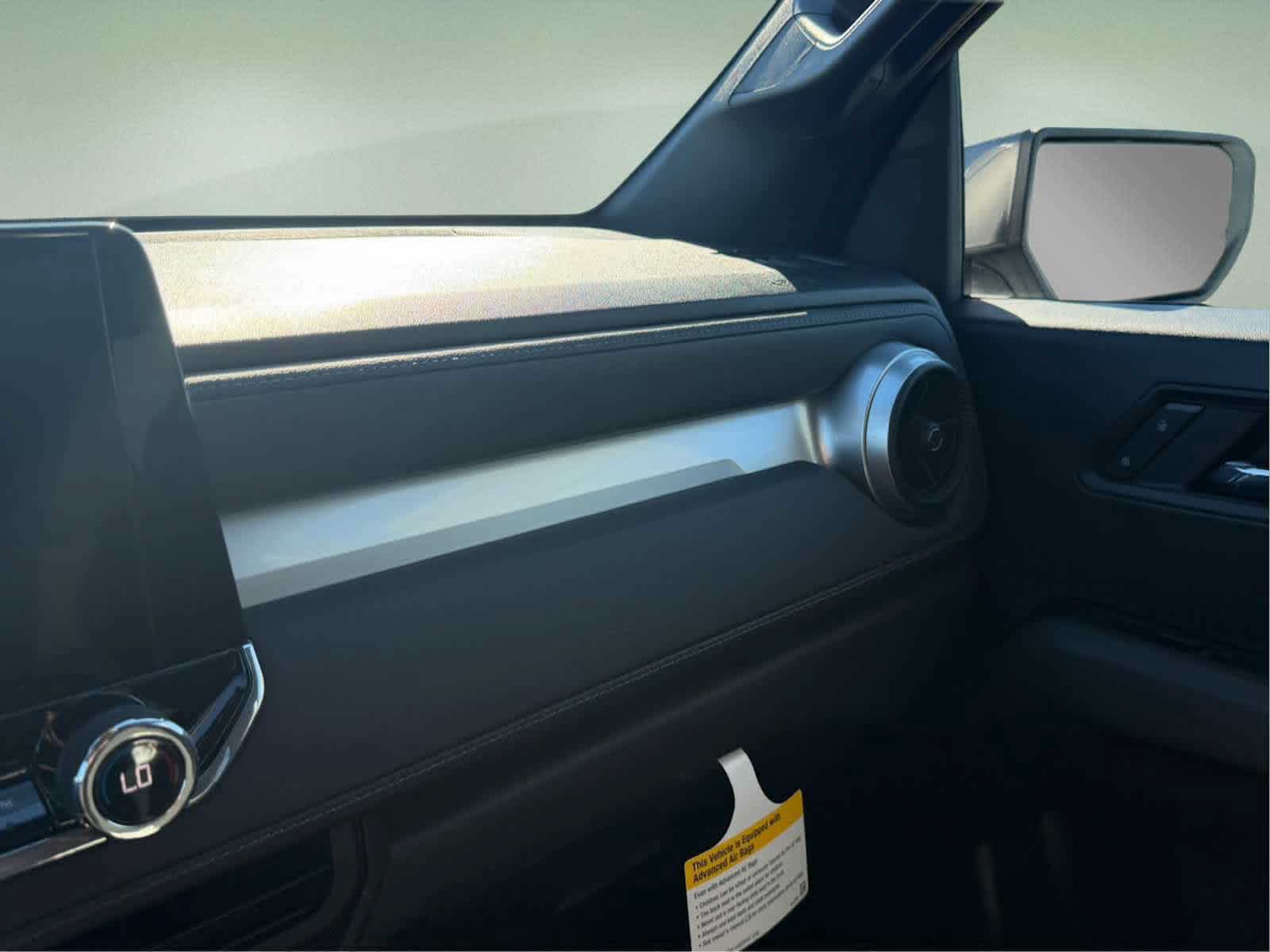 2026 Chevrolet Colorado LT - Photo 22