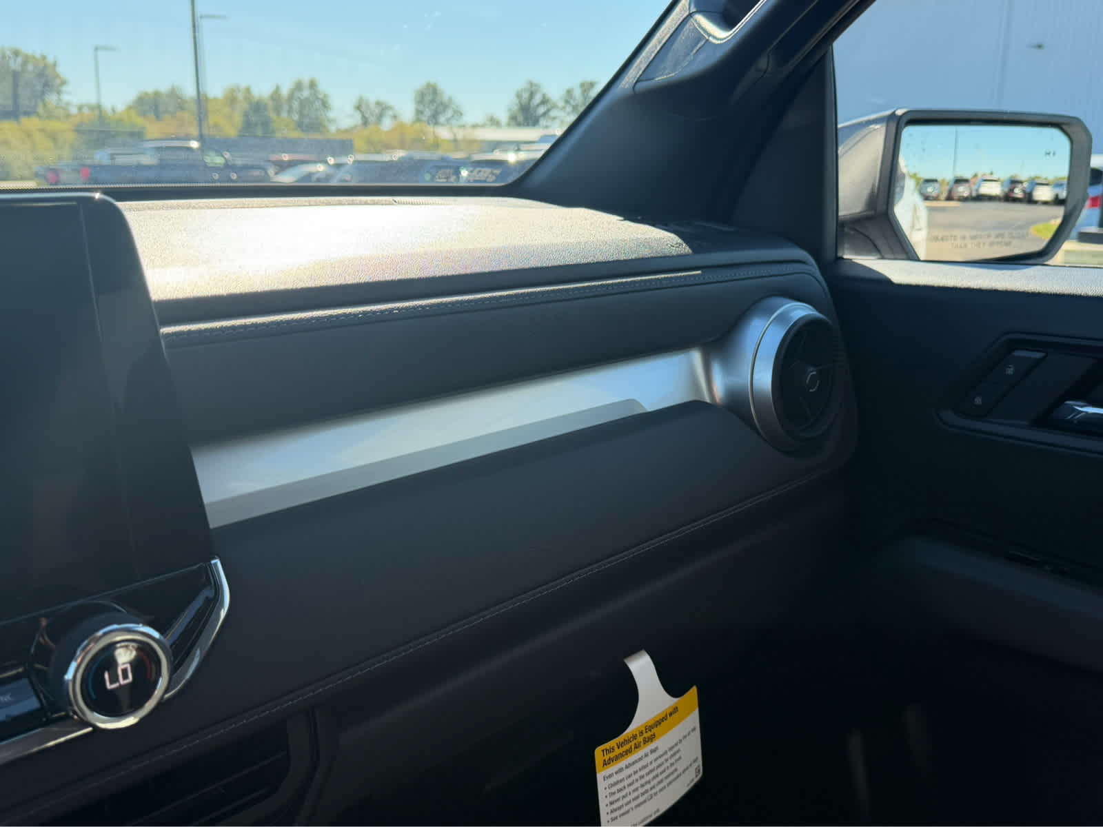 2026 Chevrolet Colorado LT - Photo 32