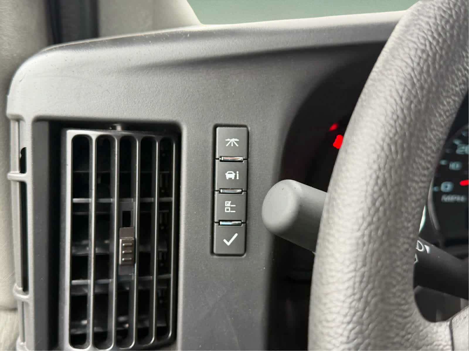 2026 Chevrolet Express Cargo Work Van - Photo 27