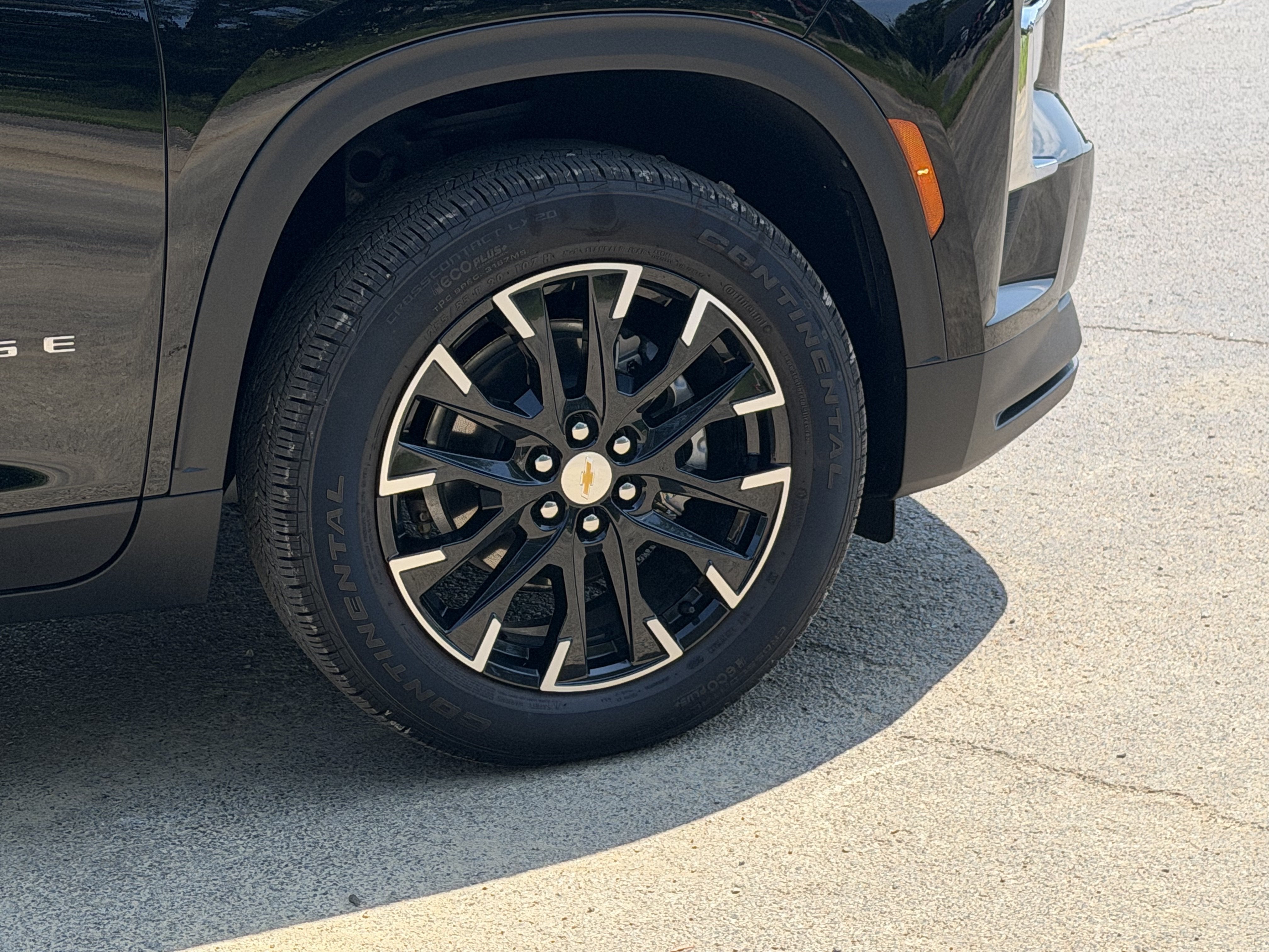 2026 Chevrolet Traverse LT - Photo 6