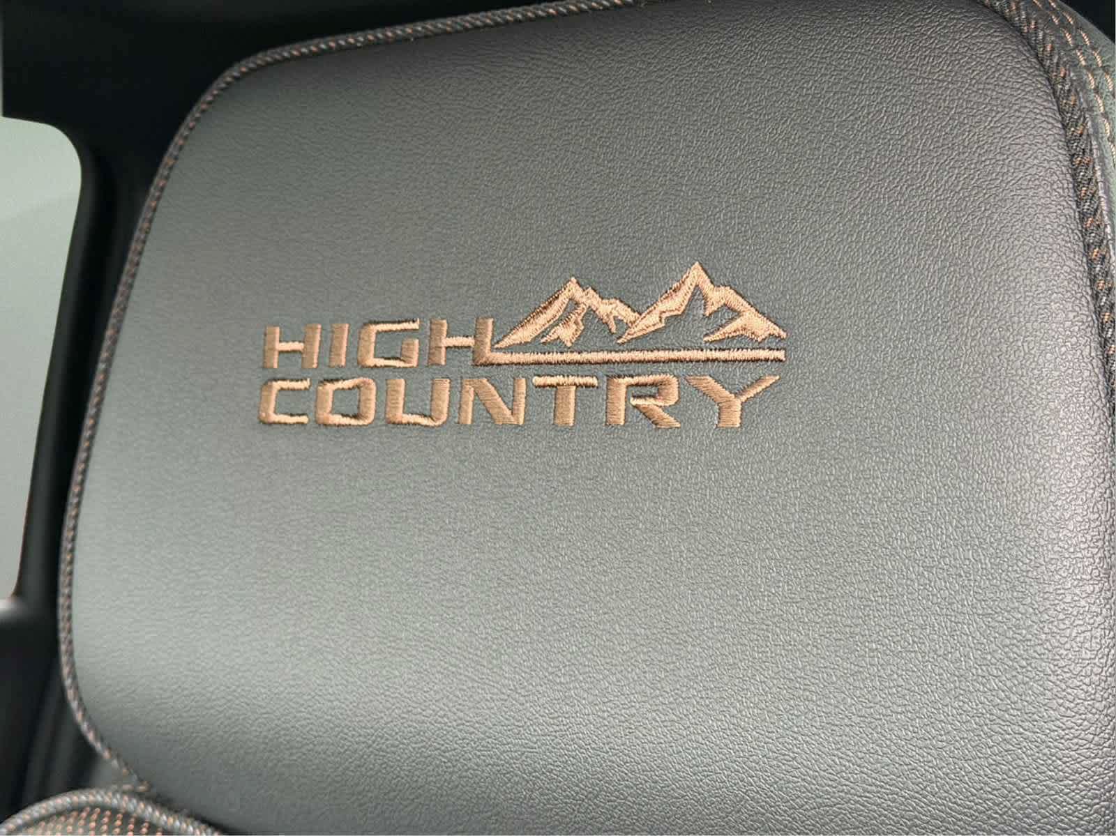 2027 Chevrolet Suburban High Country