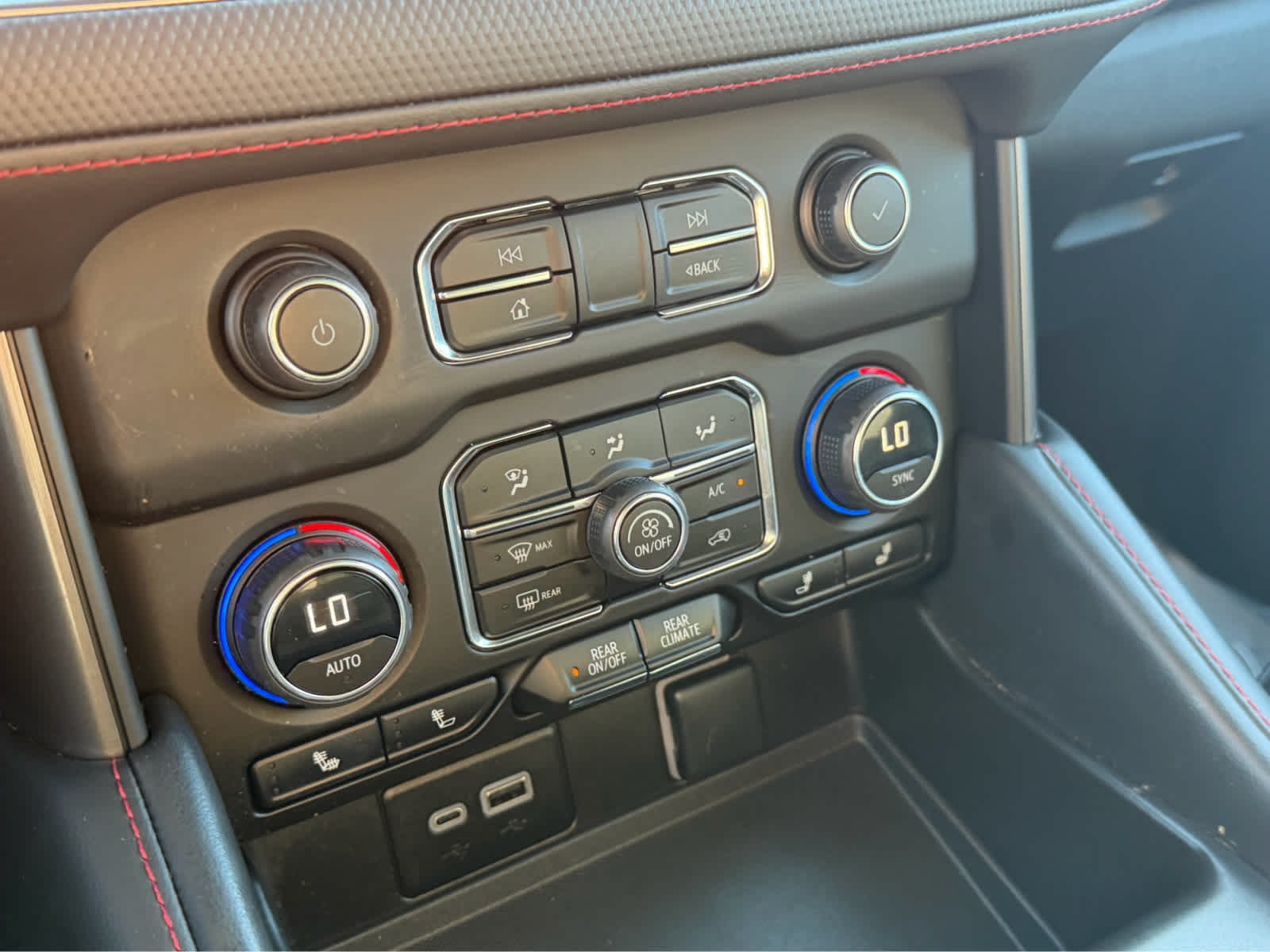 2023 Chevrolet Tahoe RST